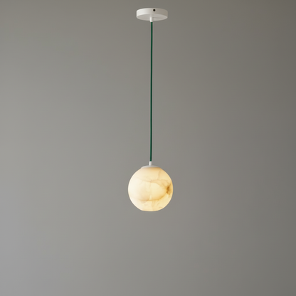 Alabaster Globe | Pendelleuchte für Esszimmer und Wohnzimmer