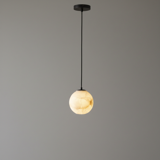 Alabaster Globe | Pendelleuchte für Esszimmer und Wohnzimmer